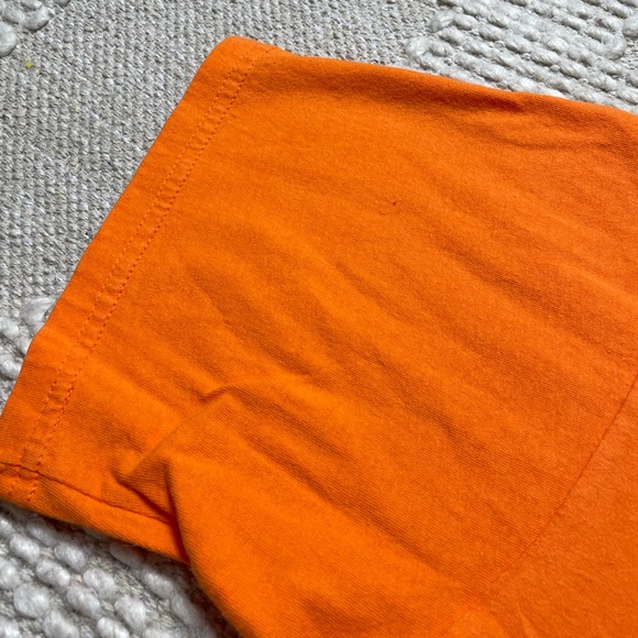 Vintage 90’s Harley Davidson Milwaukee Orange Tee - Picture 5 of 9